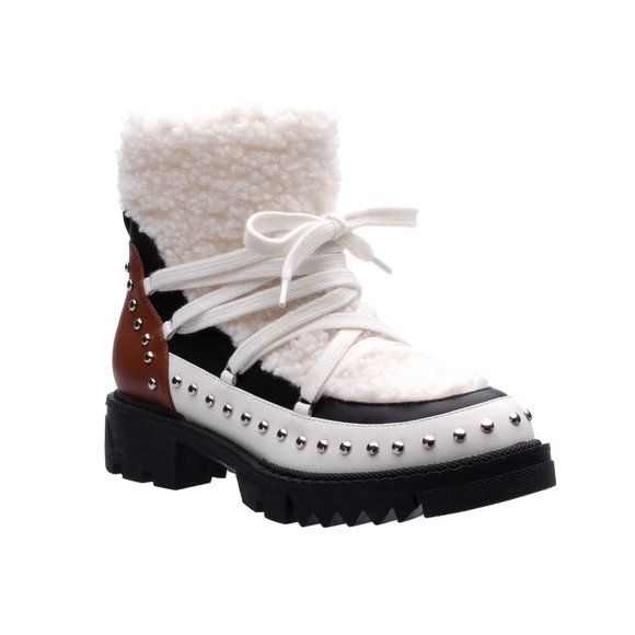 Sporty Trendy Womens Warm White Black Ankle Chunky Fur Lace Boots - Picture 1 of 8